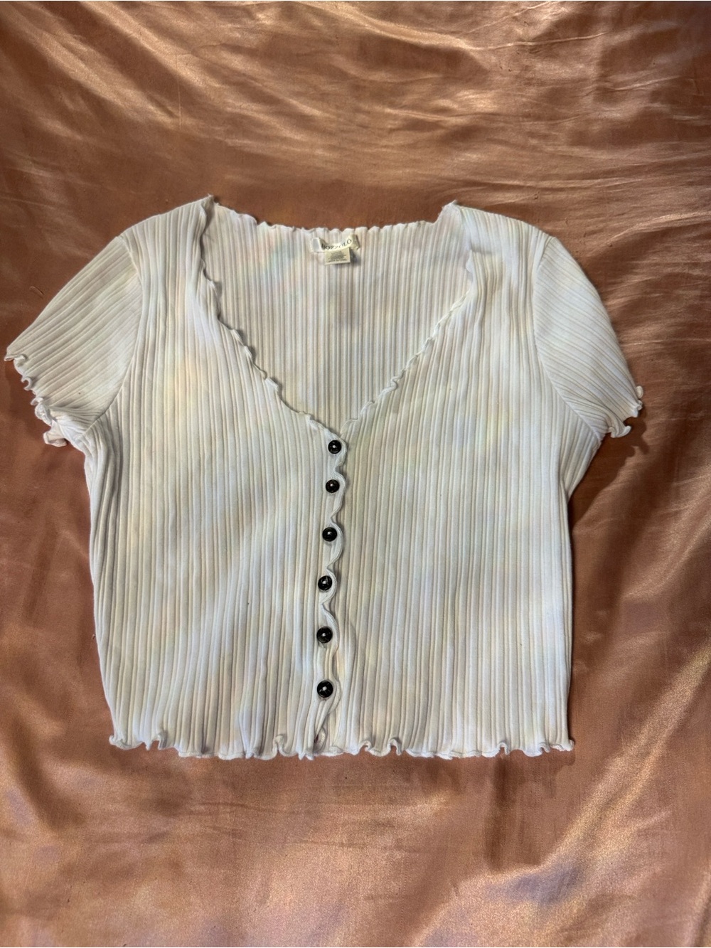 Bozzolo Cream Ribbed V-Neck Button Crop Top